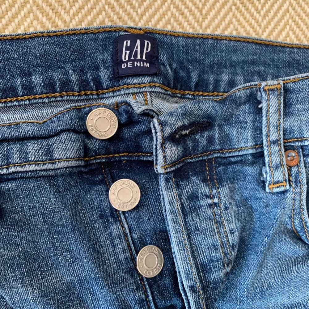 Gap 1969 Cheeky Straight Jeans